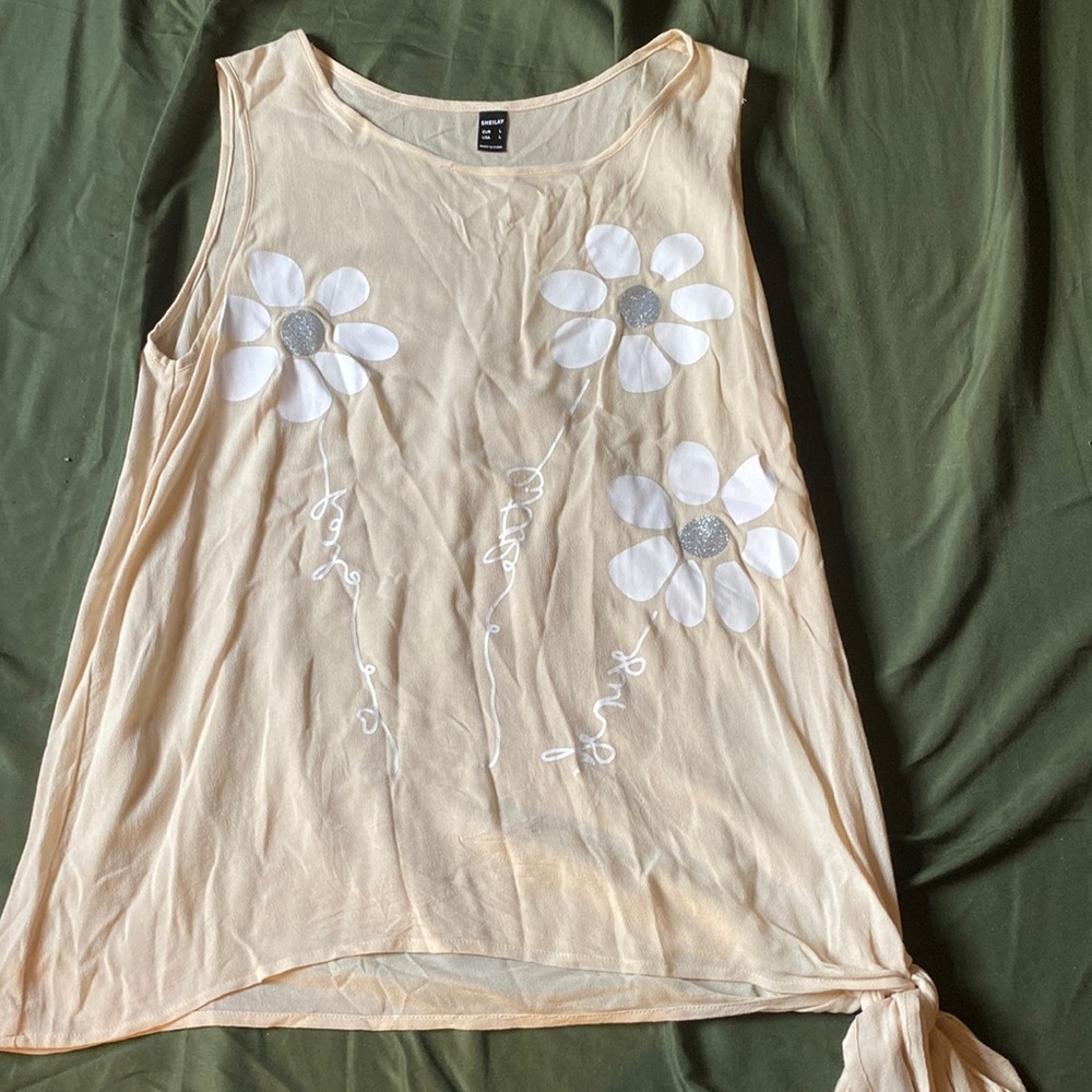 Large tank style blouse